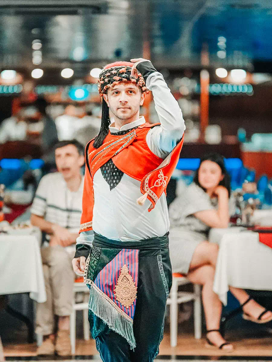 Bosphorus Dinner Cruise Shows