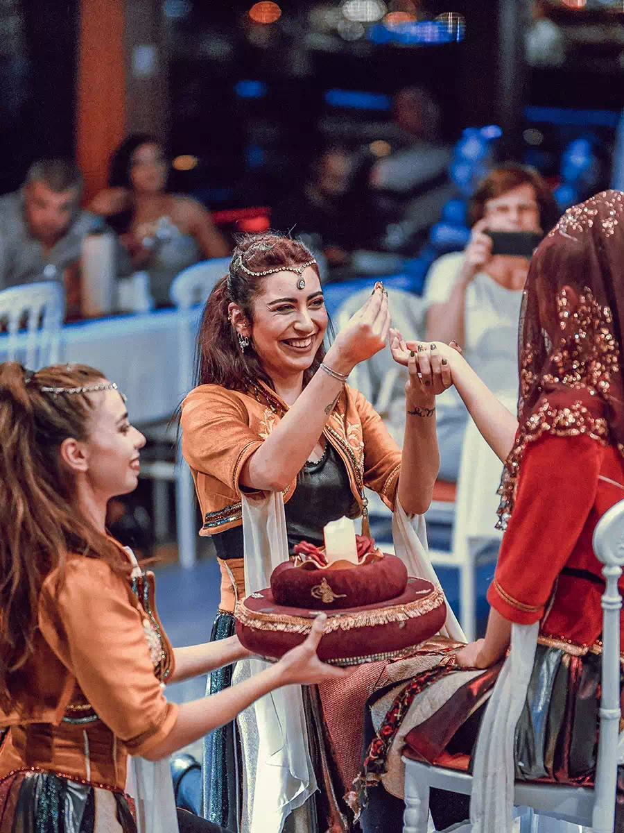 Bosphorus Dinner Cruise Shows